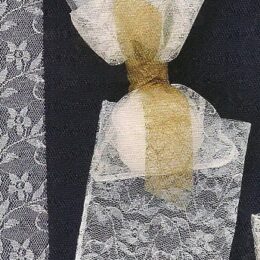 Μπομπονιέρα γάμου πουγκί δαντέλα