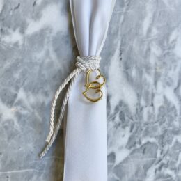 Μπομπονιέρα κορδόνι και καρδιές